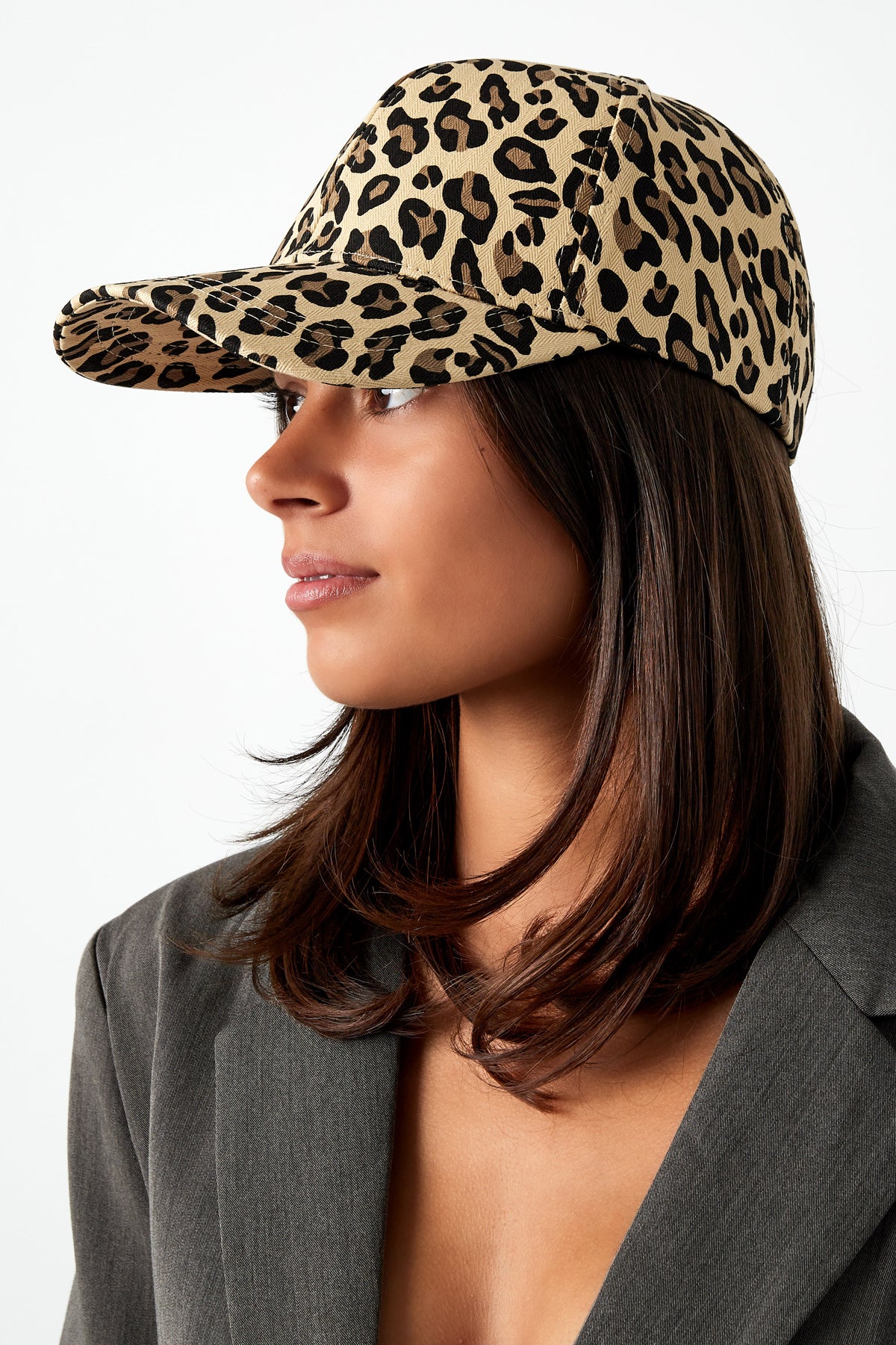 Cap Bella mit Leo Print